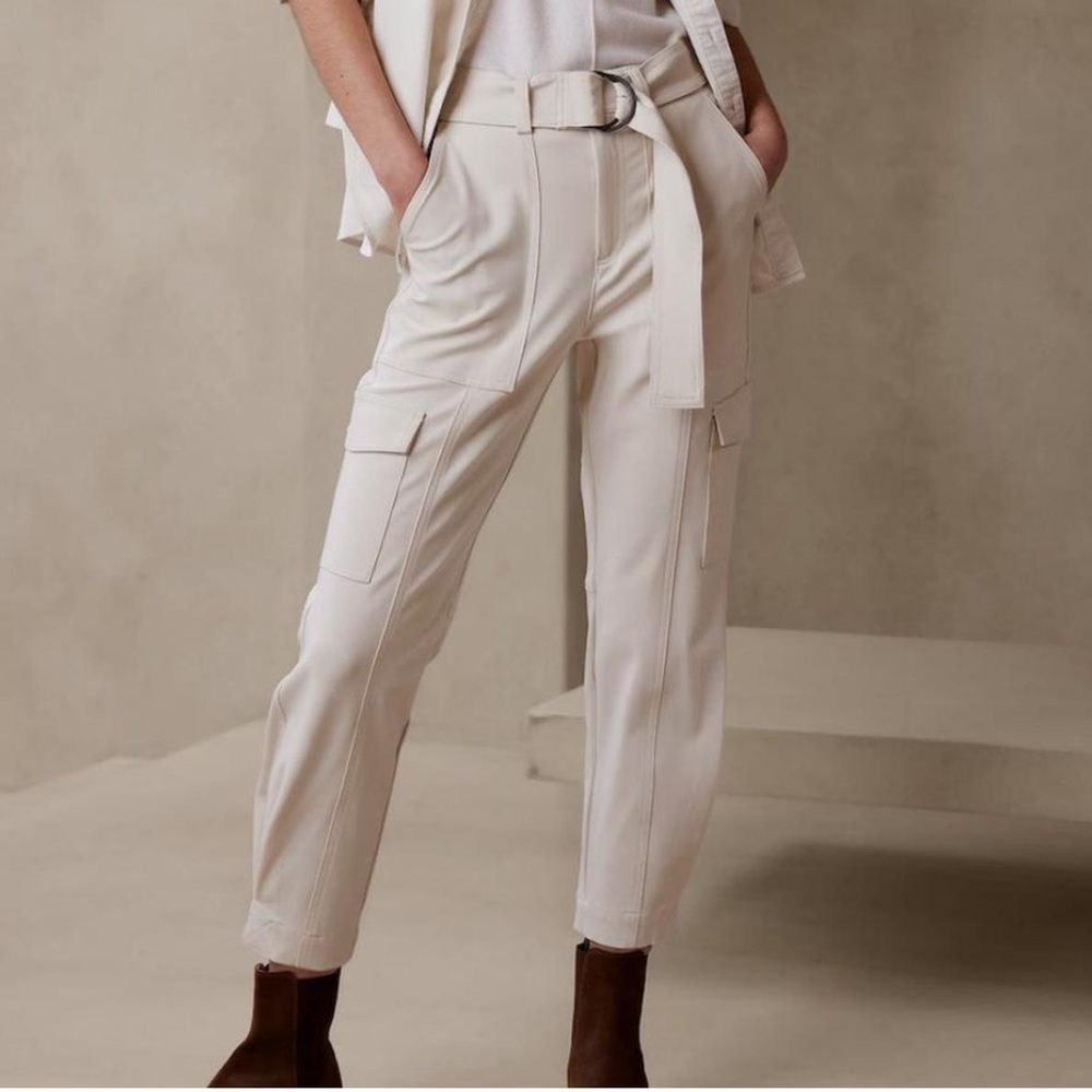 Banana Republic Cream Belted Cargo Ankle Pants